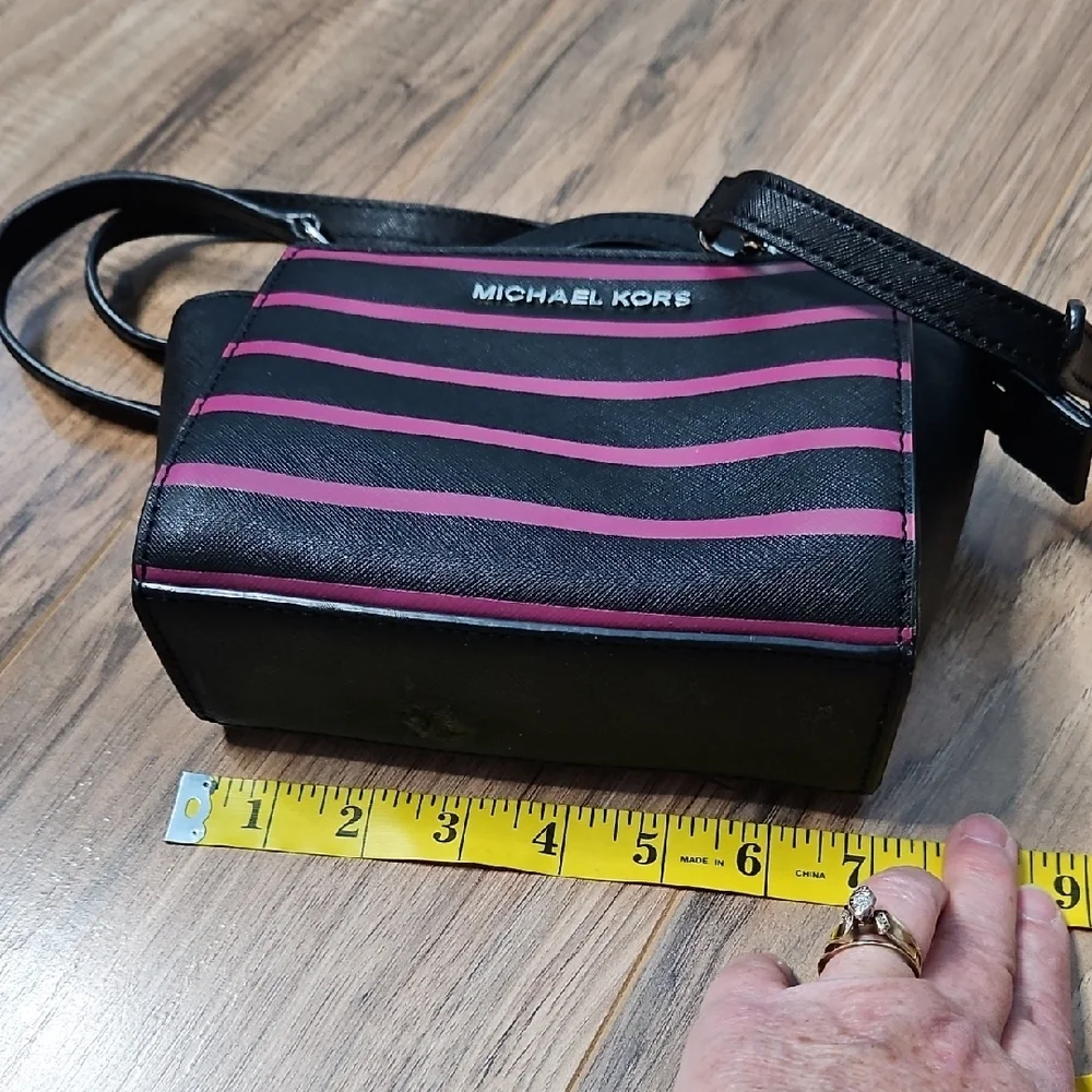 Michael Kors Women's Selma Stripe Mini Messenger Black & Pink Bag